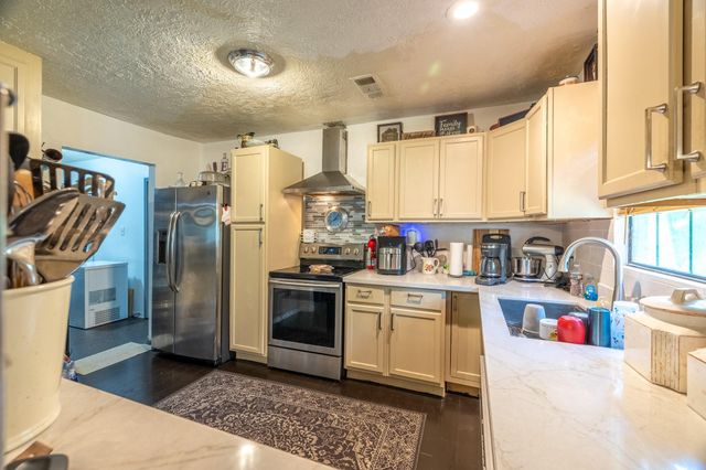 708 Plum Grove Road, Cleveland, TX 77327