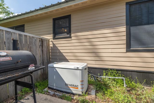 708 Plum Grove Road, Cleveland, TX 77327