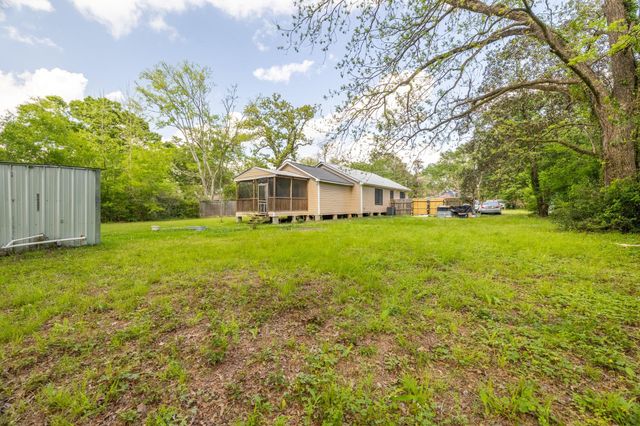 708 Plum Grove Road, Cleveland, TX 77327
