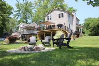 9435 McGregor Road, Pinckney, MI 48169