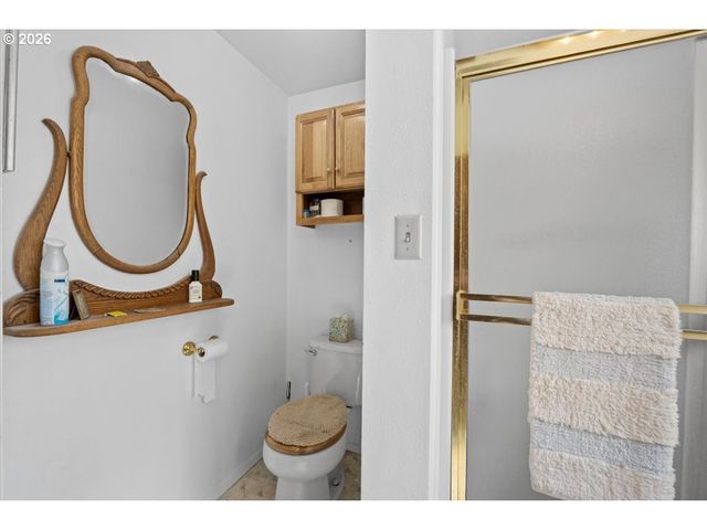 5089 N MYRTLE Rd, Myrtle Creek, OR 97457