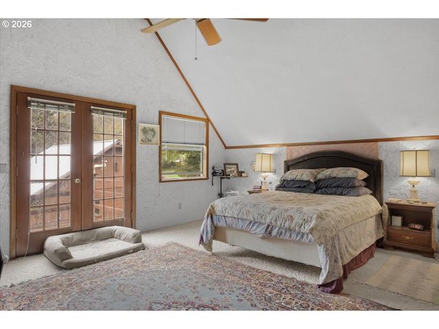 5089 N MYRTLE Rd, Myrtle Creek, OR 97457