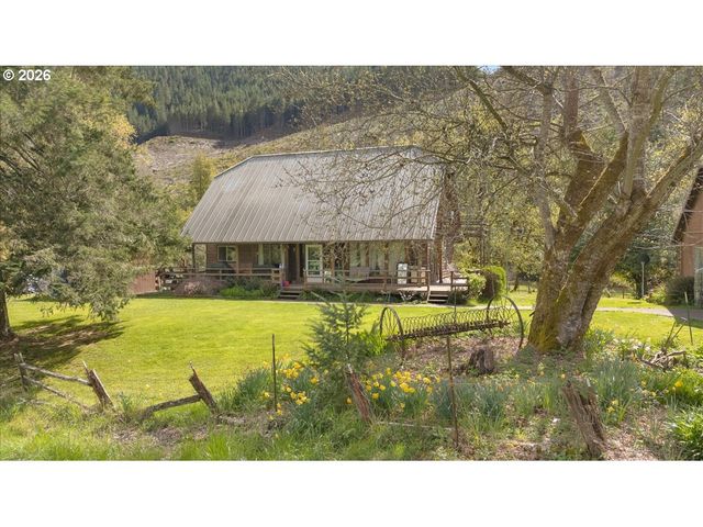 5089 N MYRTLE Rd, Myrtle Creek, OR 97457