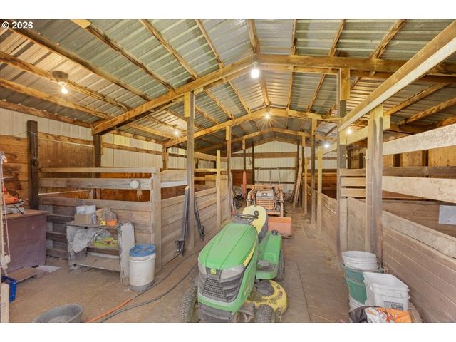 5089 N MYRTLE Rd, Myrtle Creek, OR 97457