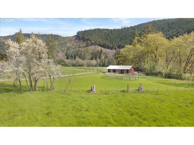 5089 N MYRTLE Rd, Myrtle Creek, OR 97457