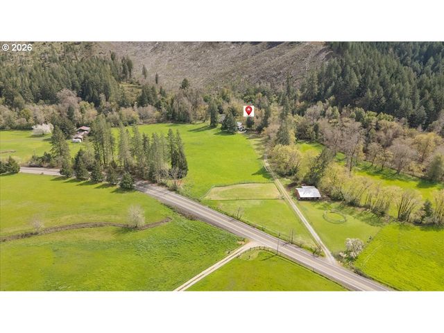 5089 N MYRTLE Rd, Myrtle Creek, OR 97457
