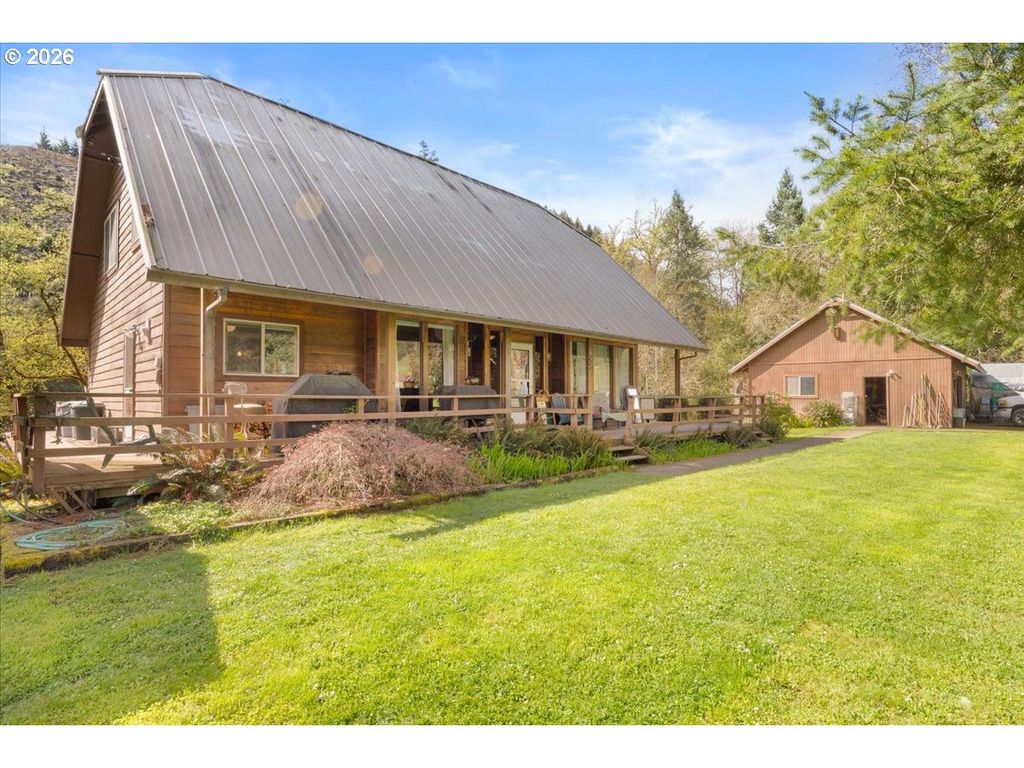 5089 N MYRTLE Rd, Myrtle Creek, OR 97457