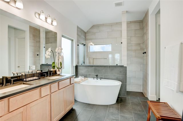 619 Rita Blanca, Webster, TX 77598