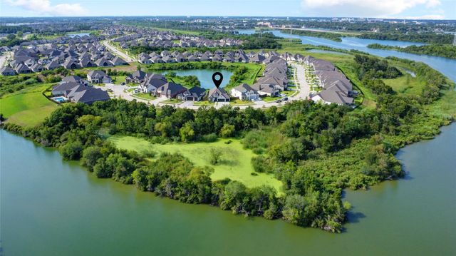 619 Rita Blanca, Webster, TX 77598