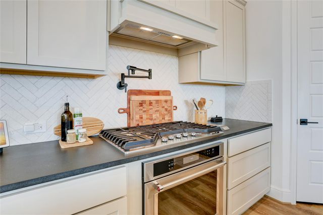 619 Rita Blanca, Webster, TX 77598