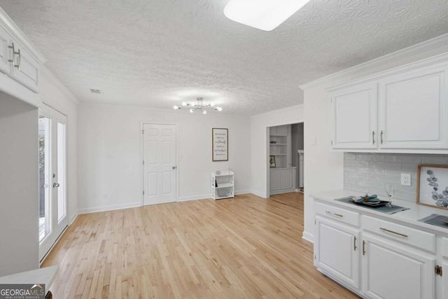 420 Stoneview Drive, Hoschton, GA 30548