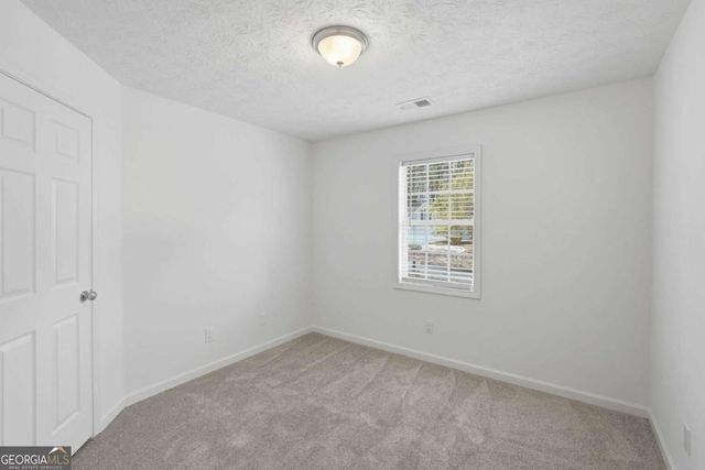 420 Stoneview Drive, Hoschton, GA 30548