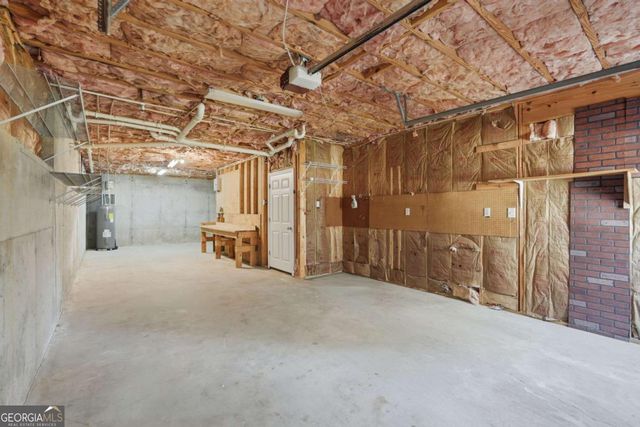 420 Stoneview Drive, Hoschton, GA 30548