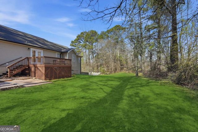 420 Stoneview Drive, Hoschton, GA 30548