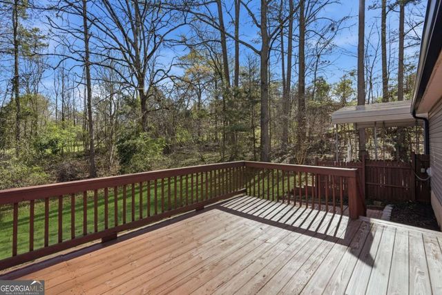 420 Stoneview Drive, Hoschton, GA 30548