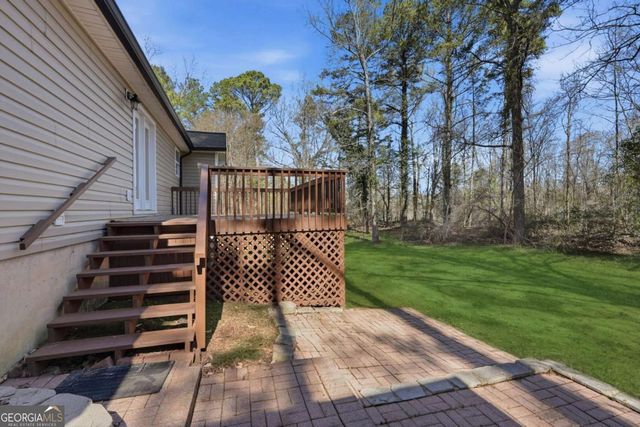 420 Stoneview Drive, Hoschton, GA 30548