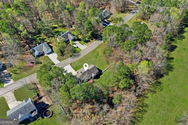 420 Stoneview Drive, Hoschton, GA 30548
