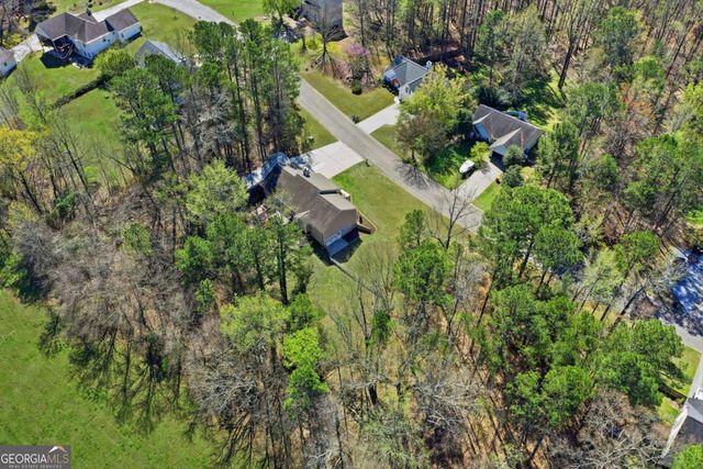 420 Stoneview Drive, Hoschton, GA 30548