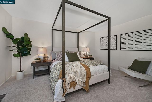 4 Burnt Oak Cir, Lafayette, CA 94549