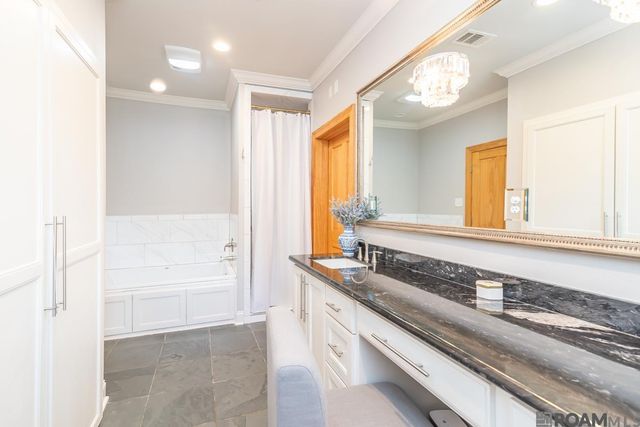 13147 Deerpath Way, Baton Rouge, LA 70816