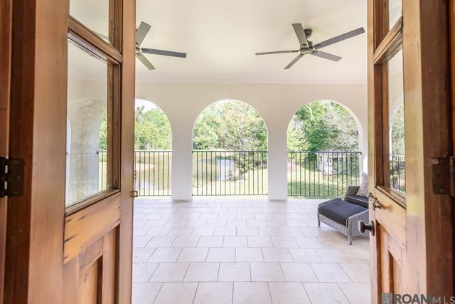 13147 Deerpath Way, Baton Rouge, LA 70816