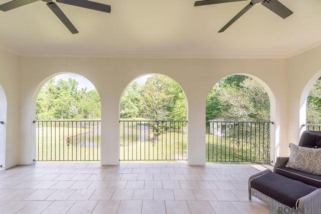 13147 Deerpath Way, Baton Rouge, LA 70816