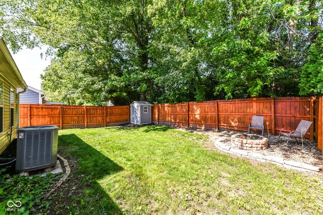 9691 Roxbury Drive, Fishers, IN 46038