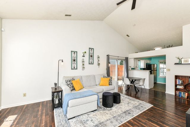 9691 Roxbury Drive, Fishers, IN 46038
