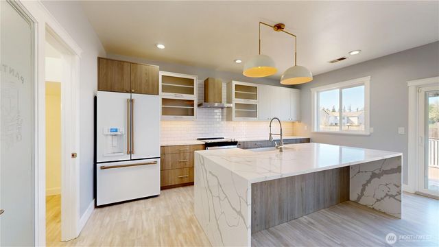 3625 181st Street E, Tacoma, WA 98446