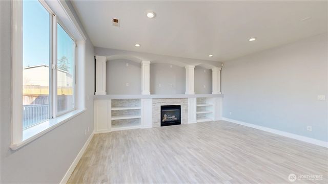 3625 181st Street E, Tacoma, WA 98446