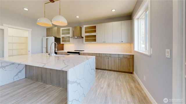 3625 181st Street E, Tacoma, WA 98446