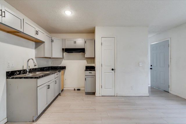 1502 E Del Mar, Wichita, KS 67216