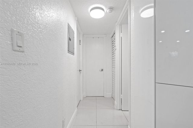 301 NE 14th Ave 207, Hallandale Beach, FL 33009