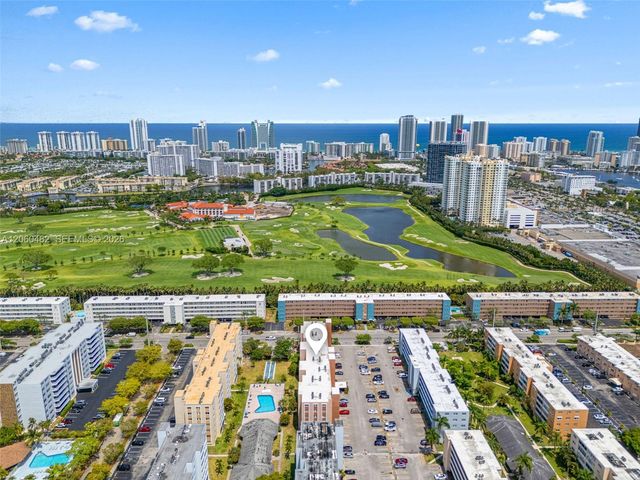 301 NE 14th Ave 207, Hallandale Beach, FL 33009