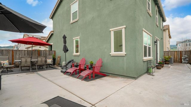6083 Oak Leaf Pl, Rohnert Park, CA 94928