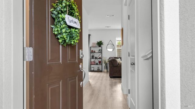 6083 Oak Leaf Pl, Rohnert Park, CA 94928