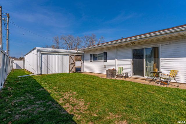 420 Brentwood Rd Unit 105, Morton, IL 61550