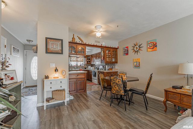 420 Brentwood Rd Unit 105, Morton, IL 61550