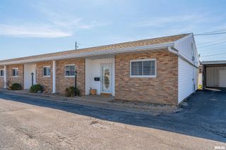 420 Brentwood Rd Unit 105, Morton, IL 61550