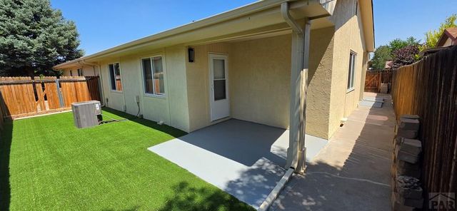 148 E Douglas Lane, Pueblo, CO 81001