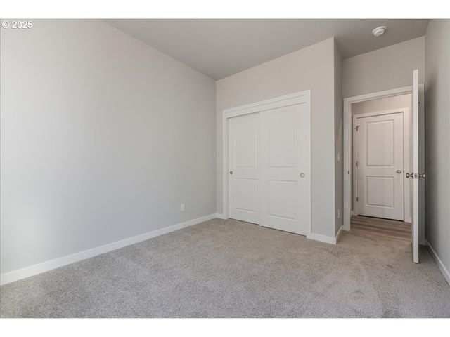 822 E Wilson St, Carlton, OR 97111