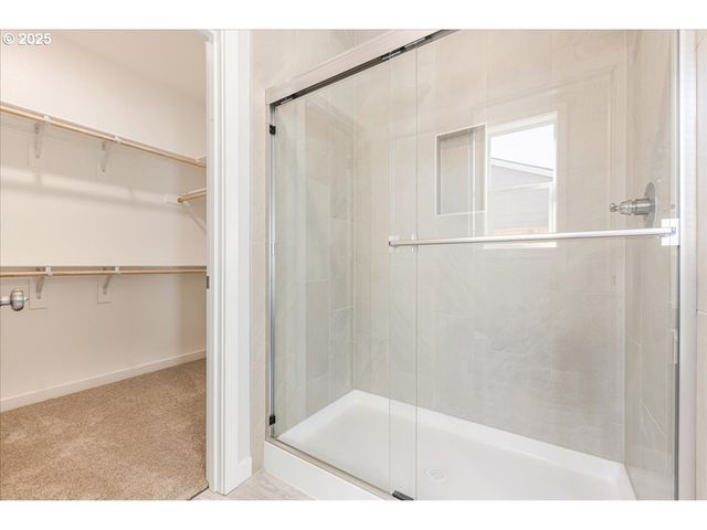 822 E Wilson St, Carlton, OR 97111