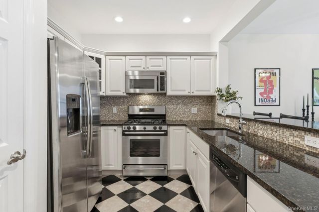 1708 Half Moon Bay Drive, Croton-on-hudson, NY 10520