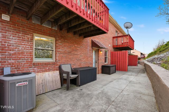 303 Phoenix Court 303, Kingsport, TN 37663