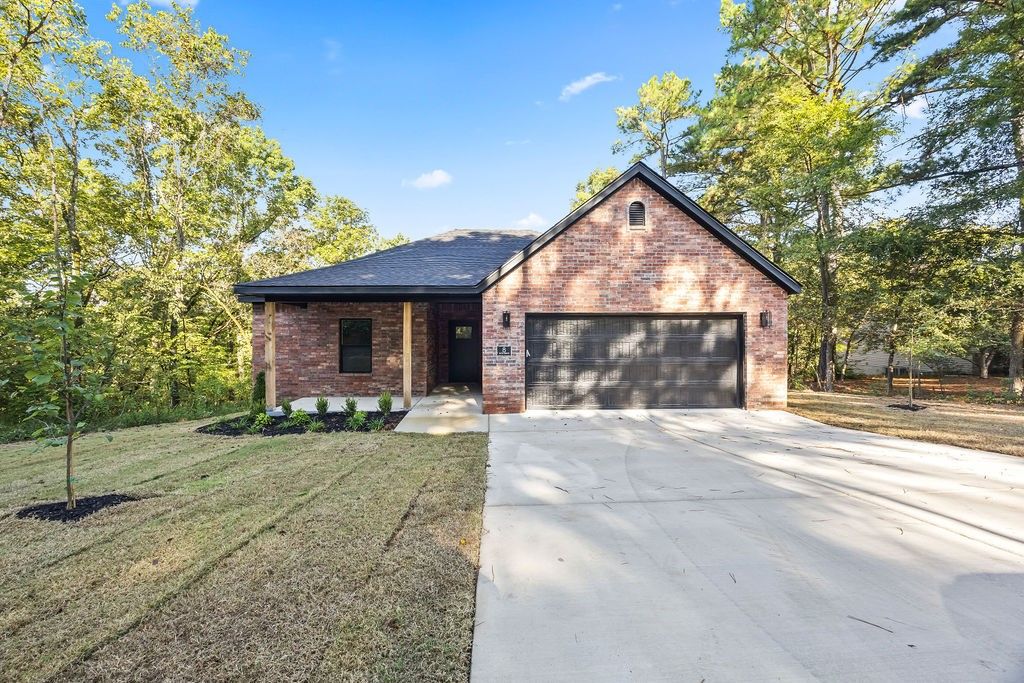 11 Handa Place, Bella Vista, AR 72715