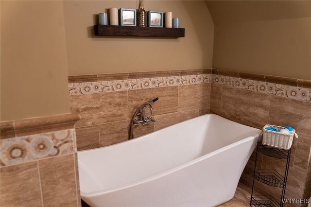 1 Moranda Lane, Mansfield, NY 14731