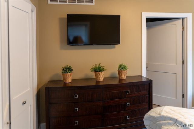 1 Moranda Lane, Mansfield, NY 14731