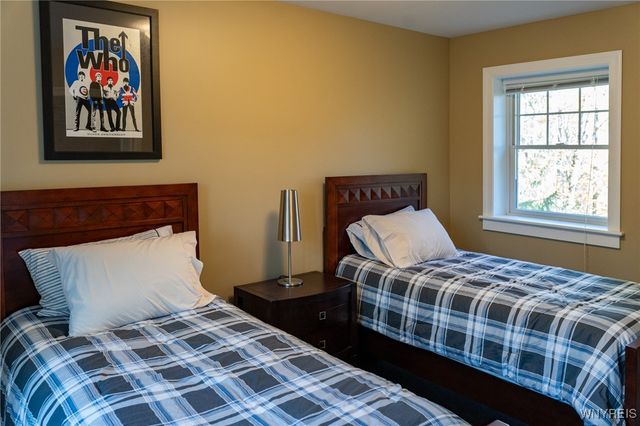 1 Moranda Lane, Mansfield, NY 14731