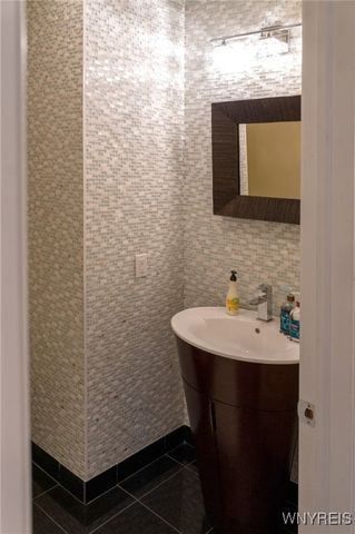 1 Moranda Lane, Mansfield, NY 14731