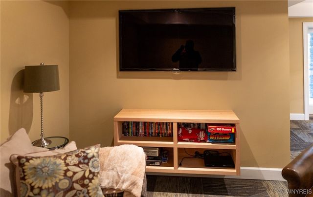 1 Moranda Lane, Mansfield, NY 14731